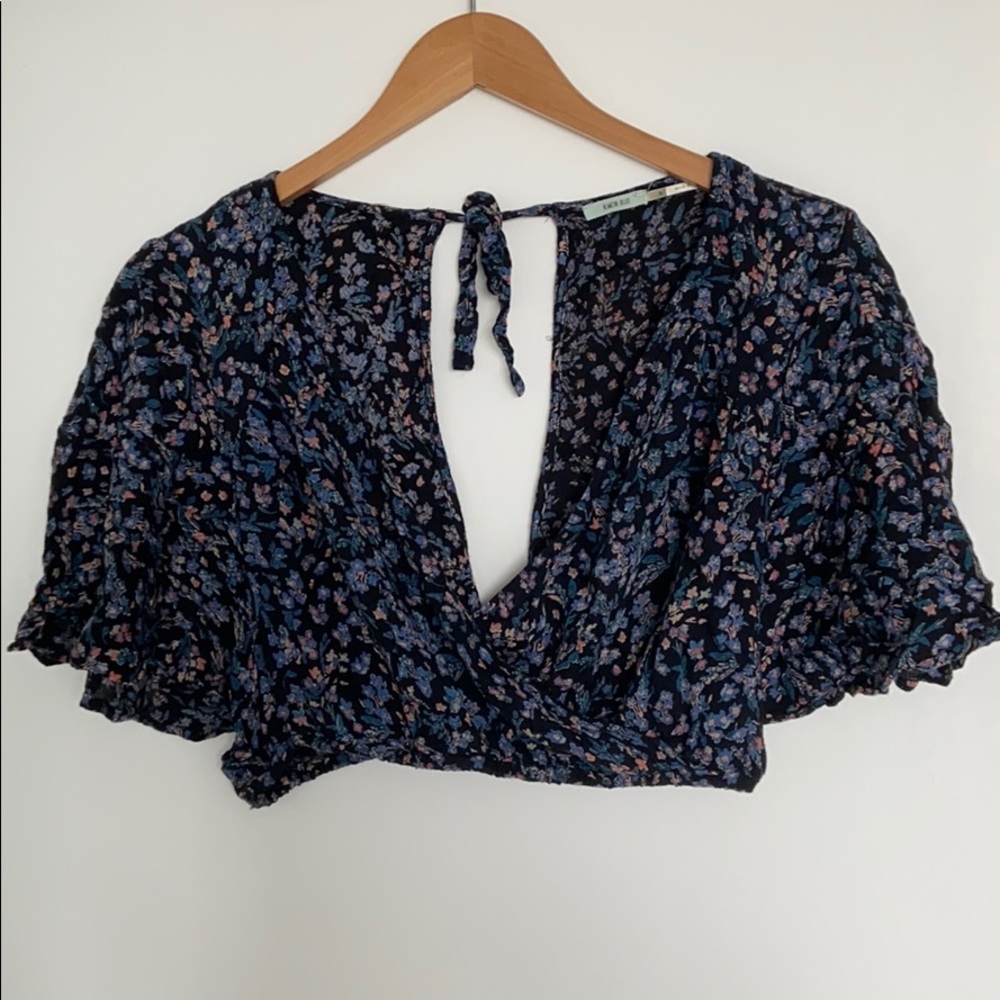 Urban Outfitters Cropped Floral Top